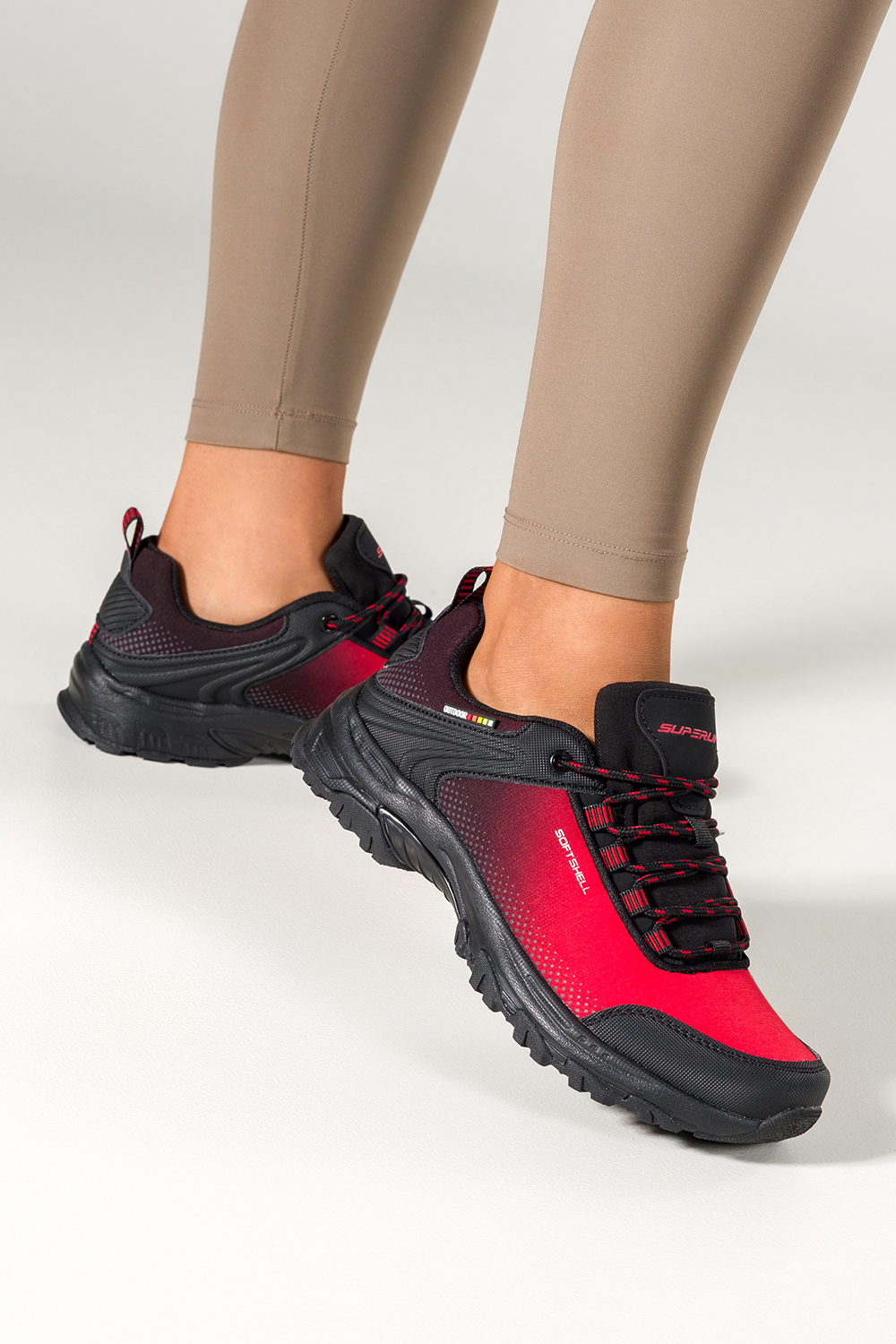 Czerwone buty trekkingowe damskie buty sportowe softshell na bienikowanej podeszwie sznurowane cza