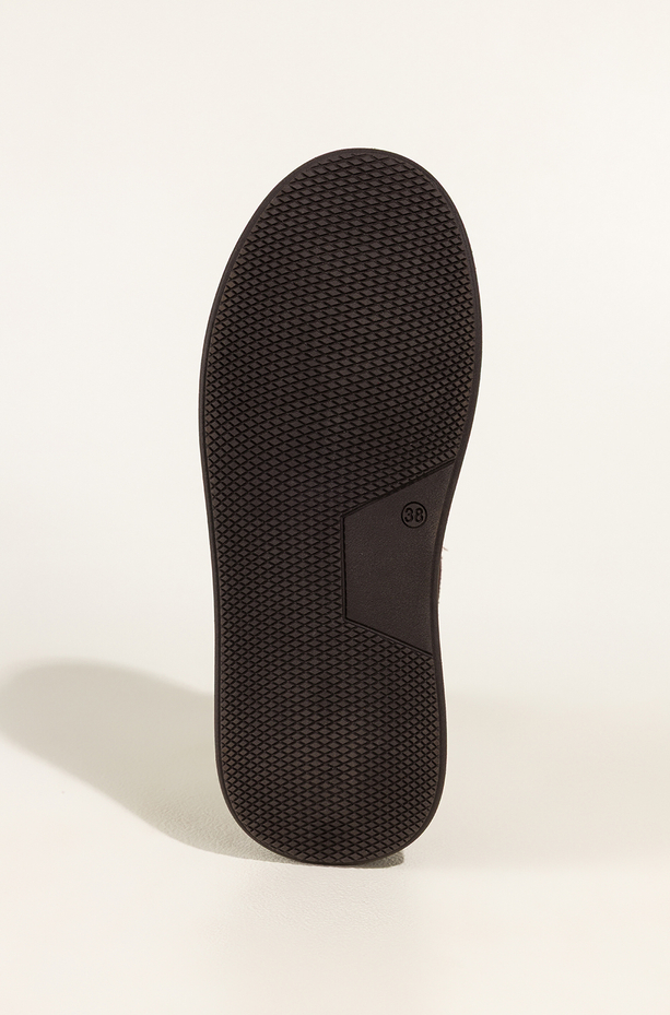 Czekoladowe sneakersy skórzane damskie buty sportowe na platformie beżowe wstawki sznurowane PRODUKT POLSKI Casu 5967