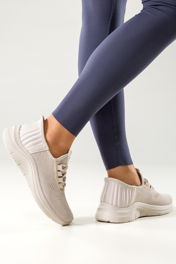 Beżowe buty sportowe damskie sneakersy sznurowane z perforacją Casu PDJ269-39