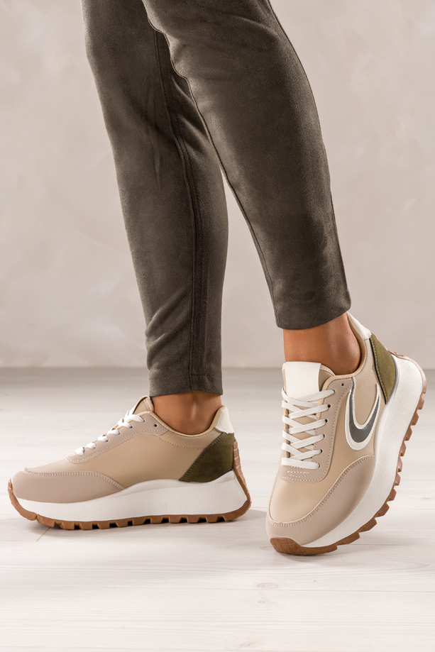 Beżowe sneakersy damskie buty sportowe na bieżnikowanej platformie sznurowane kremowe wstawki Casu 3969