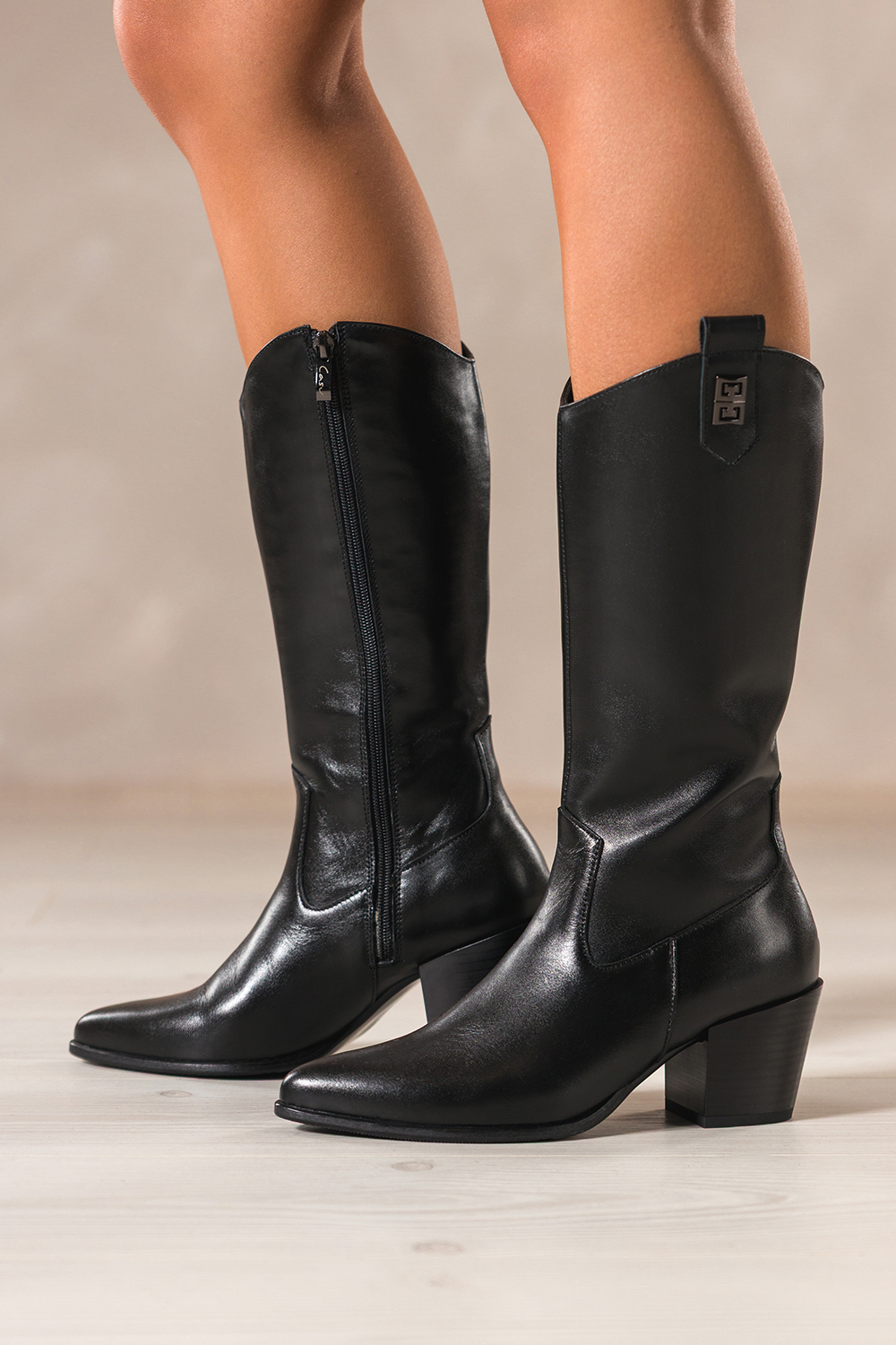 Czarne kozaki skrzane damskie kowbojki na szerokim citym klocku stalowa ozdoba PRODUKT POLSKI Ca