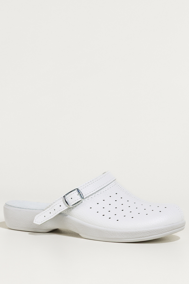 Białe klapki damskie Inblu sanitarne medyczne skórzana wkładka wąski pasek ze srebrną klamrą ZV999995