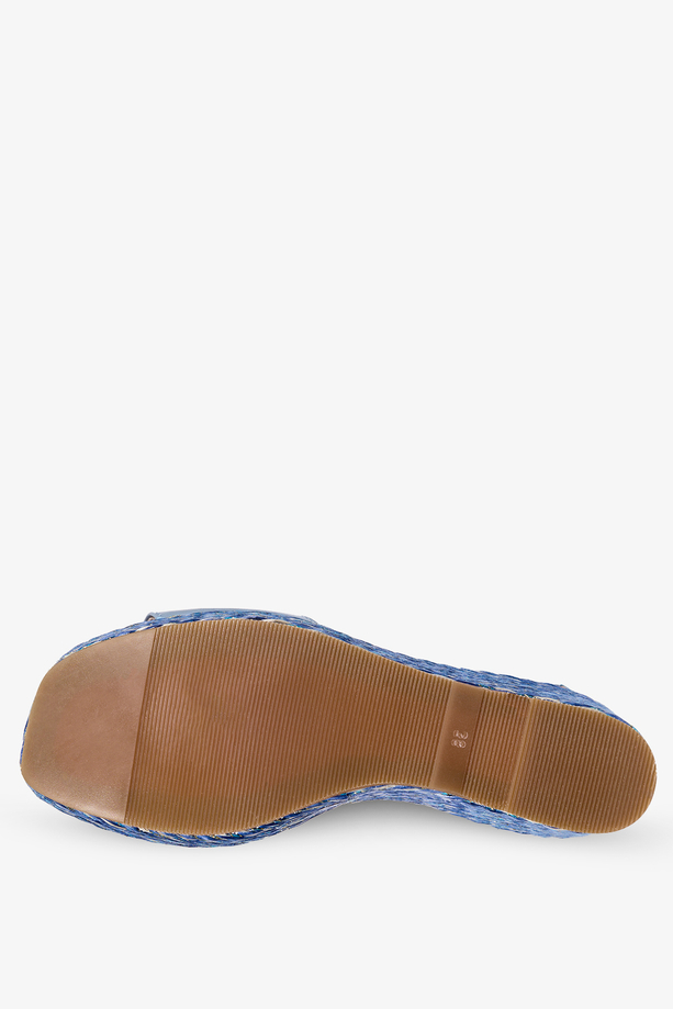 Niebieskie sandały skórzane damskie espadryle na koturnie z ozdobą PRODUKT POLSKI Casu 2485