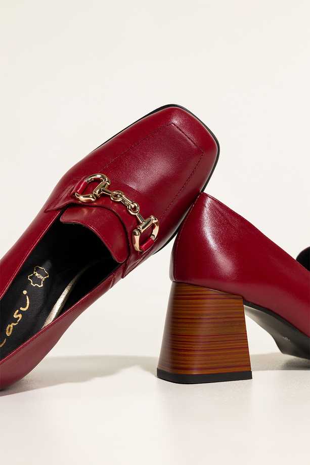 Bordowe mokasyny skórzane damskie na ozdobnym klocku złota sprzączka PRODUKT POLSKI Casu 7317-768