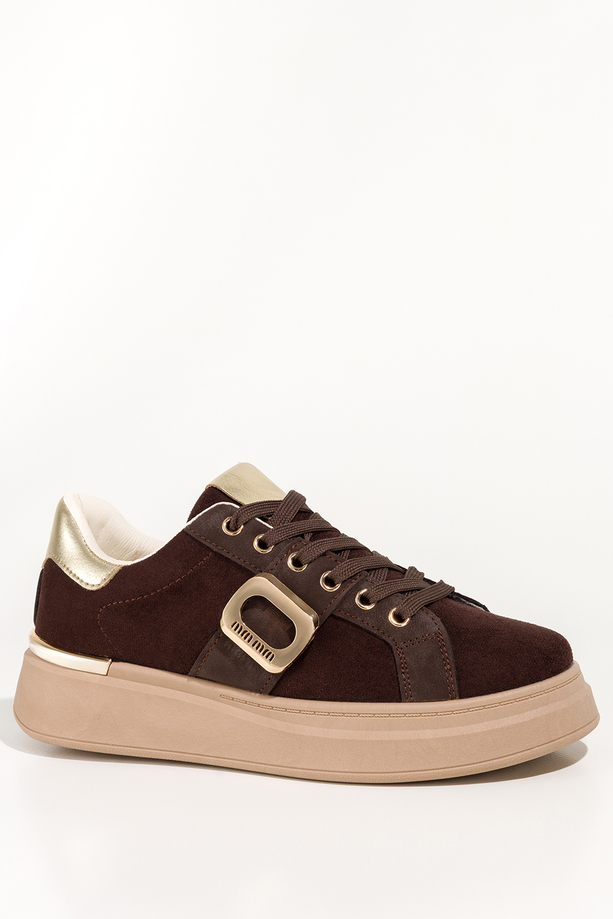 Brązowe sneakersy damskie buty sportowe na platformie ze złotą ozdobą sznurowane Carla TY983