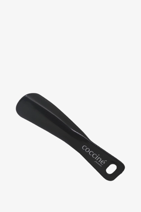 Plastikowa łyżka Coccine 15 cm do wygodnego zakładania butów i ochrony zapiętek