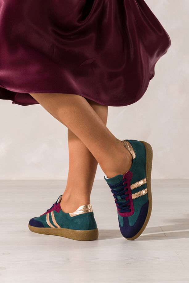 Zielone sneakersy skórzane damskie buty sportowe z bordowymi i złotymi wstawkami sznurowane PRODUKT POLSKI Casu N1068