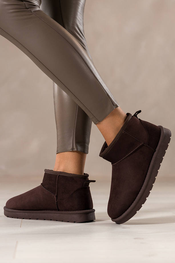 Czekoladowe śniegowce mukluki damskie na żłobionej platformie Casu 0836