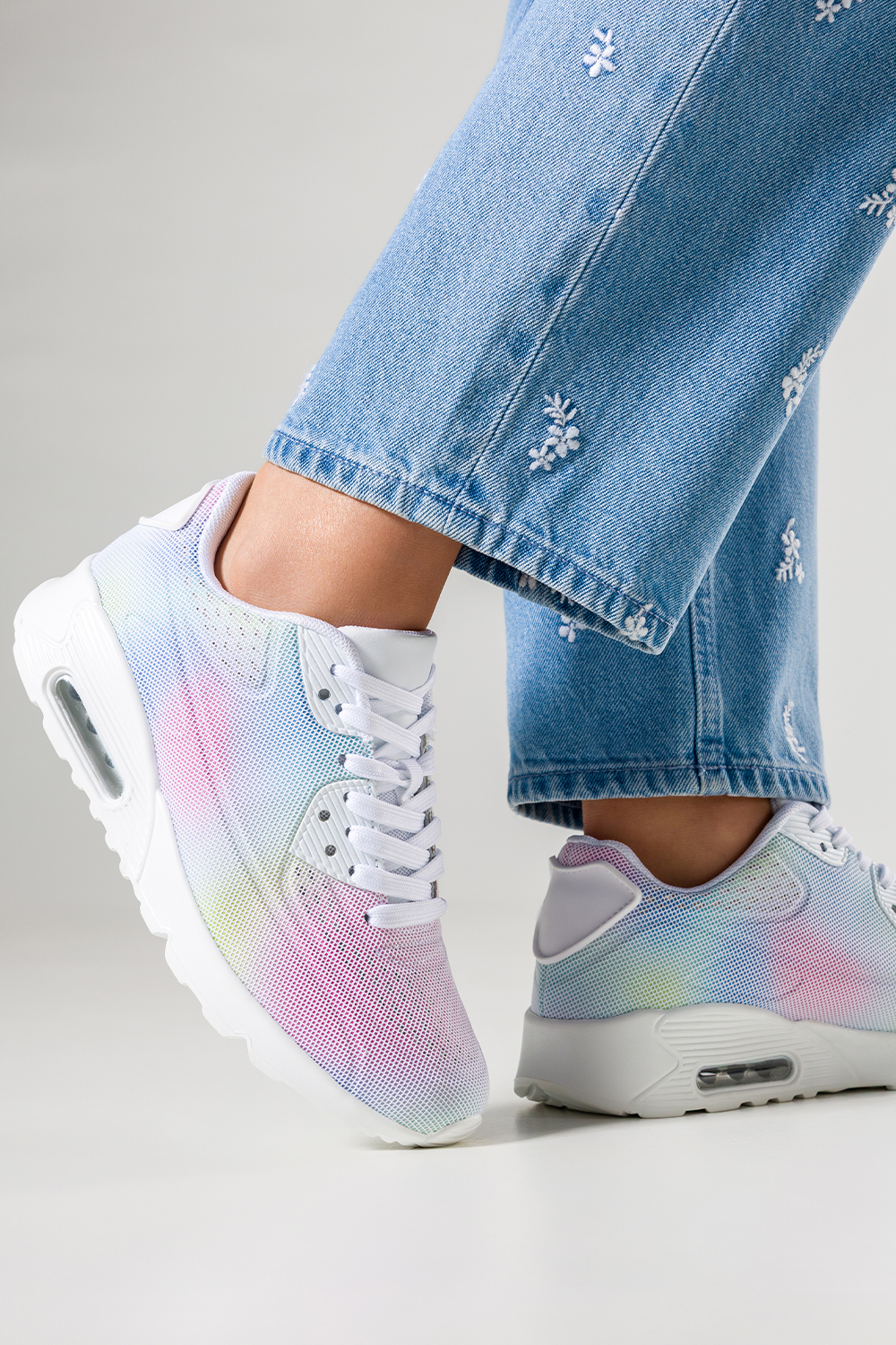 Kolorowe sneakersy damskie buty sportowe cieniowane na koturnie ze obieniami sznurowane Casu D802