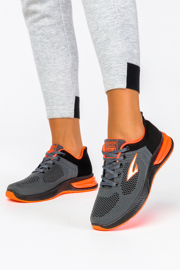 Czarne buty sportowe sznurowane Casu 14/4/21/O