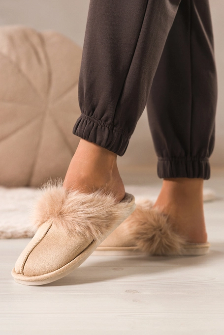 Beżowe kapcie damskie obuwie domowe z futerkiem Casu 7975-8
