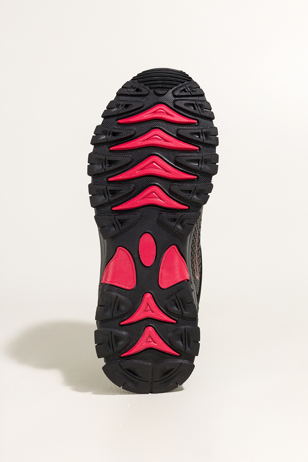 Czarne buty trekkingowe damskie z czerwonymi dodatkami sznurowane softshell Casu Y7997-6