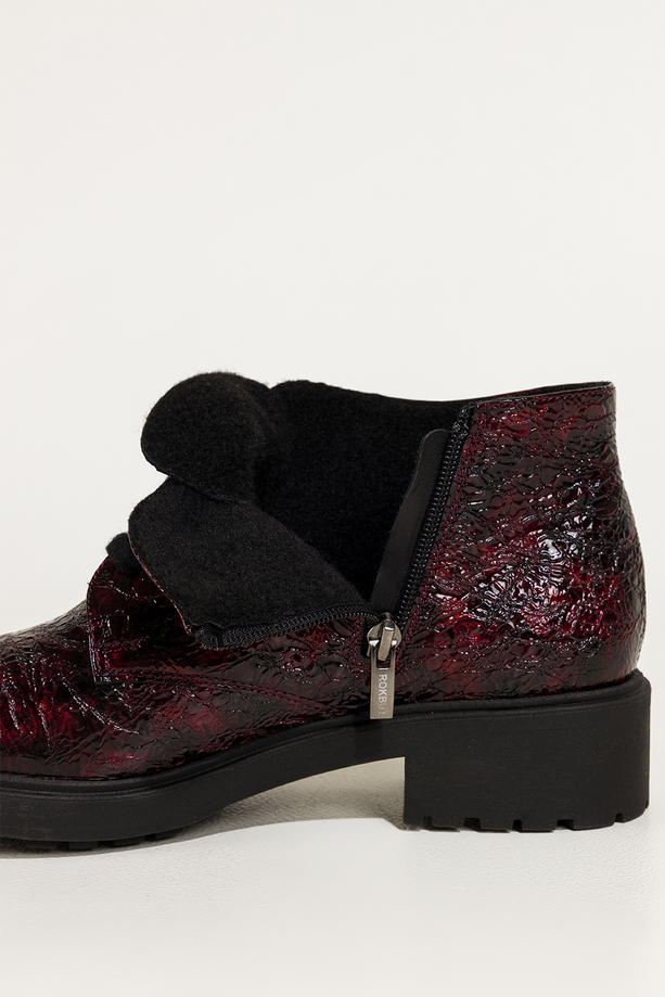 Bordowe botki skórzane damskie lakierowane z wzorem sznurowane PRODUKT POLSKI Casu 444