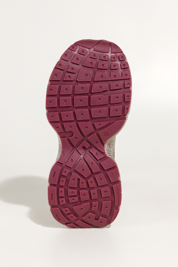 Szare sneakersy damskie buty sportowe na ozdobnej platformie błyszczące cyrkonie bordowe sznurówki Carla QP-0607-6