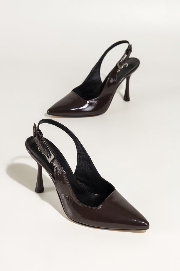 Czekoladowe czółenka skórzane damskie szpilki lakierowane z odkrytą piętą obcas kieliszek PRODUKT POLSKI Casu 7007-329