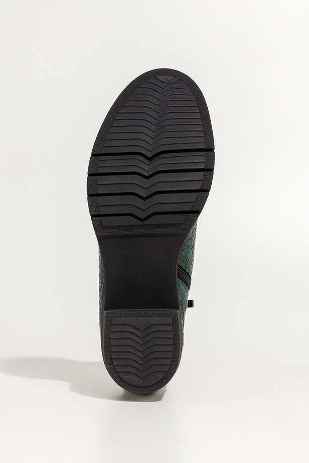 Zielone botki skórzane damskie lakierowane z wzorem wężowym obcas klocek szeroka elastyczna guma na przodzie PRODUKT POLSKI Casu 376