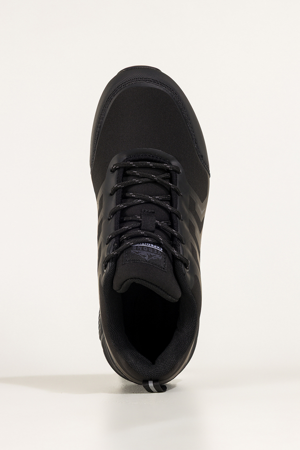 Czarne buty trekkingowe damskie buty sportowe softshell na bieżnikowanej podeszwie sznurowane Carla EY82976-8