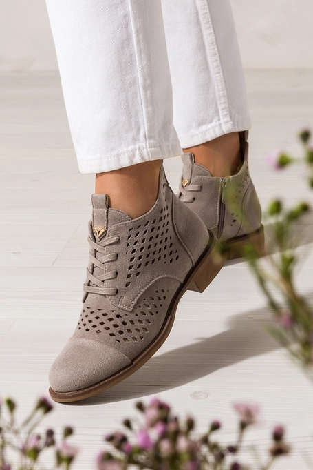 Szare botki damskie ażurowe z ozdobą sznurowane Casu JW25X14-T