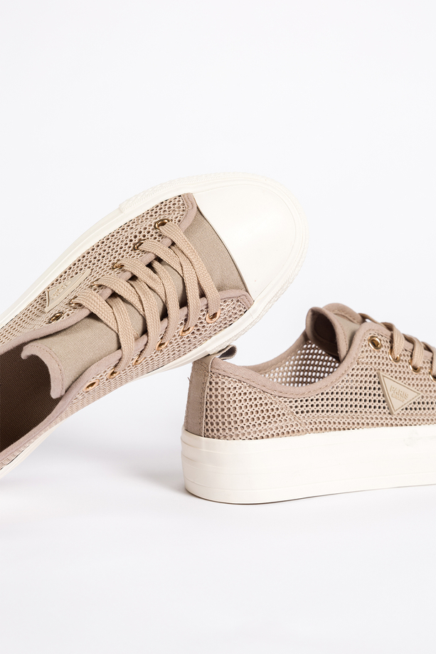 Beżowe trampki damskie ażurowe sneakersy z ozdobą na platformie sznurowane Carla QY851-63
