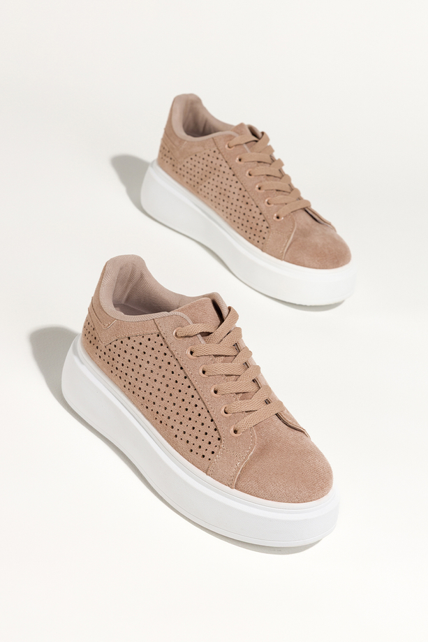 Beżowe sneakersy damskie buty sportowe ażurowe na platformie sznurowane Carla YO349K