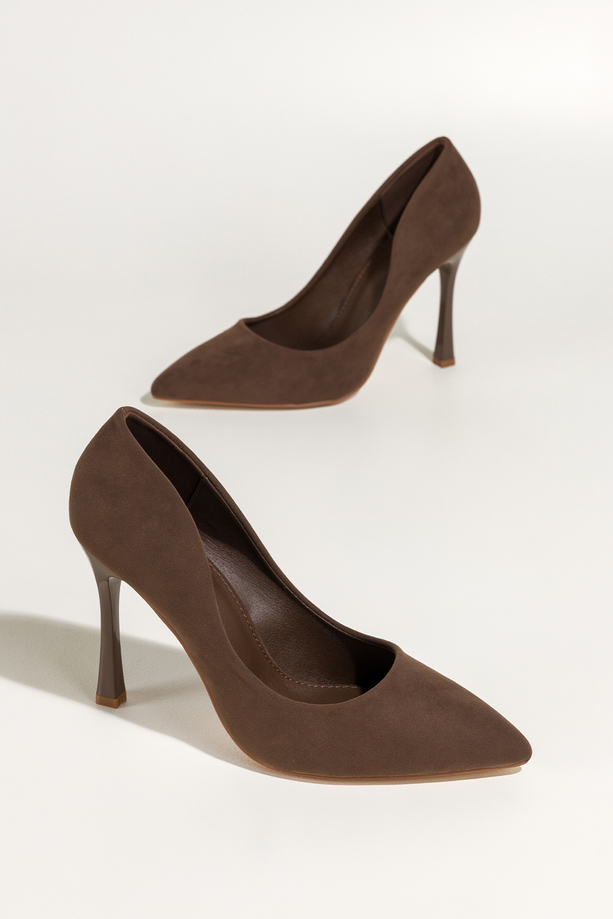 Czekoladowe czółenka damskie szpilki klasyczne Carla S-8