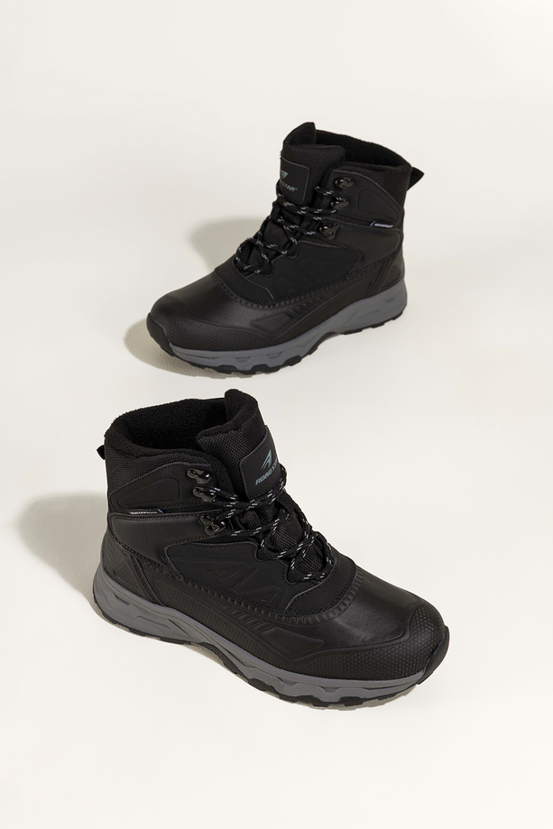Czarne buty sportowe trekkingowe damskie wodoodporne na bieżnikowanej podeszwie sznurowane Casu 7688-8D