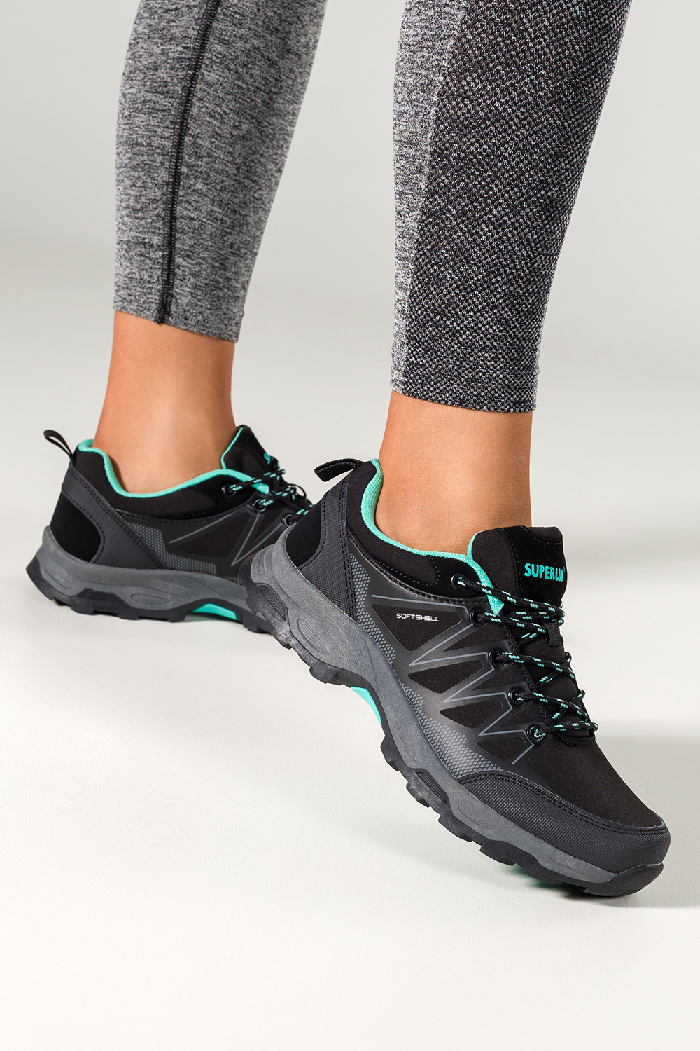 Czarne buty trekkingowe damskie buty sportowe softshell na bienikowanej podeszwie sznurowane turku