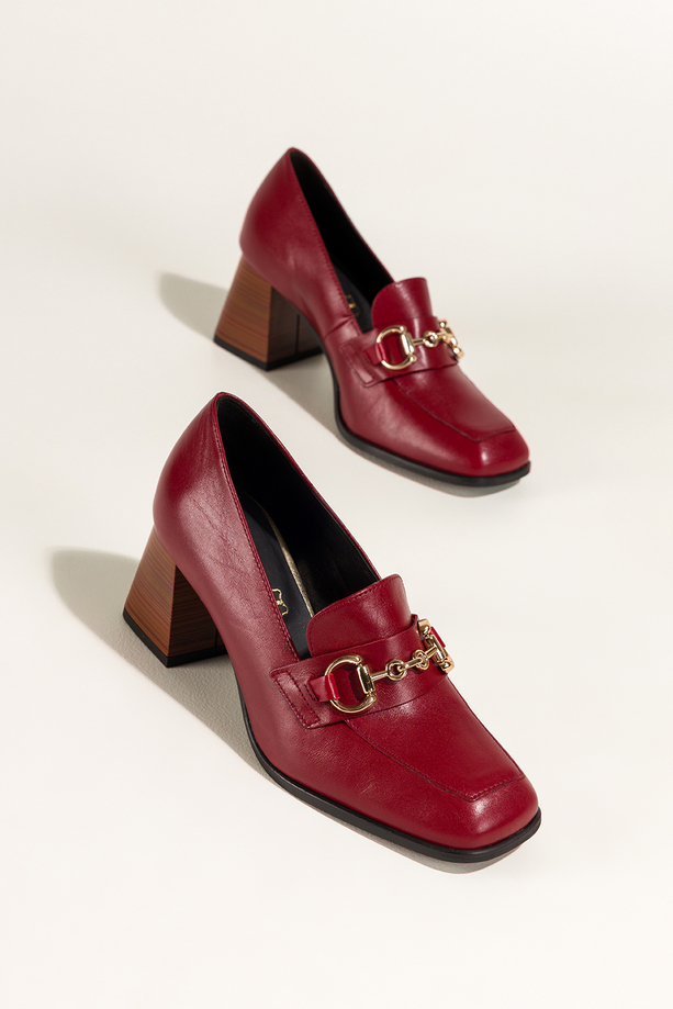 Bordowe mokasyny skórzane damskie na ozdobnym klocku złota sprzączka PRODUKT POLSKI Casu 7317-768