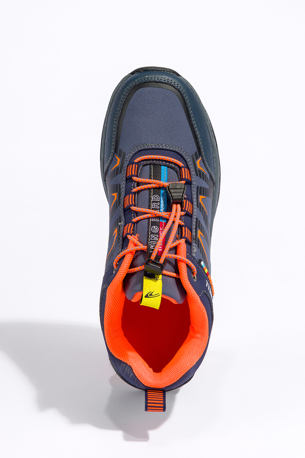 Granatowe buty trekkingowe damskie buty sportowe na bieżnikowanej podeszwie z regulowaną elastyczną sznurówką pomarańczowe wstawki softshell Casu 2213-5W