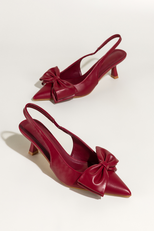 Bordowe czółenka damskie z kokardą obcas kieliszek odkryta pięta elastyczna guma w pasku Carla N892