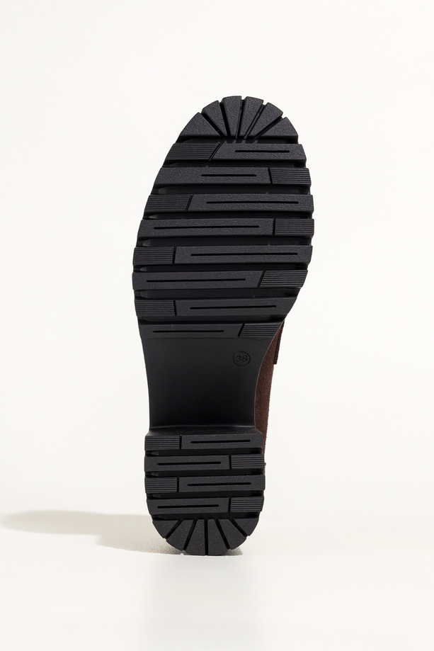 Czekoladowe mokasyny skórzane damskie na szerokim klocku bieżnikowana platforma złota ozdoba PRODUKT POLSKI Casu 79831