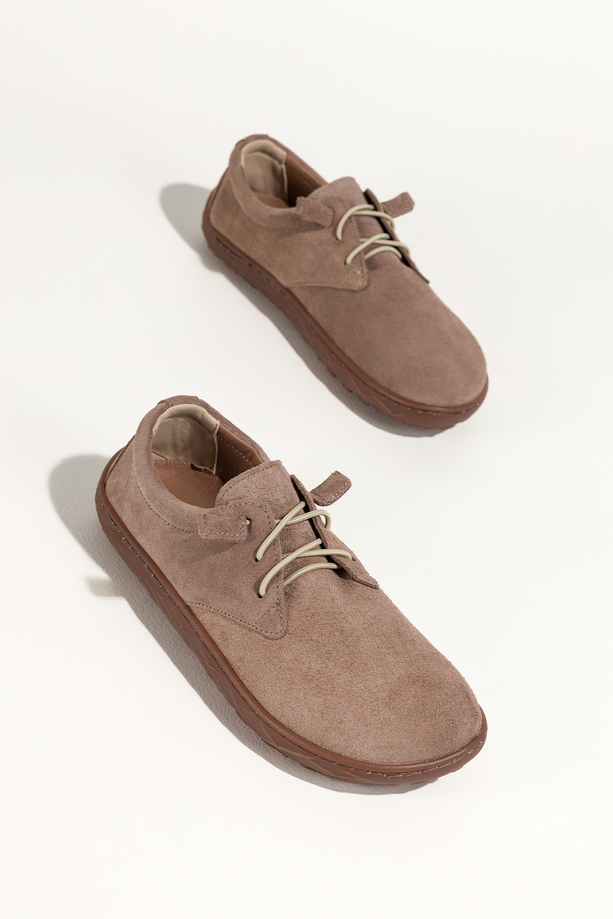 Beżowe buty barefoot skórzane damskie szerokie na elastycznej płaskiej podeszwie elastyczne jasnobeżowe sznurówki PRODUKT POLSKI Casu 89810