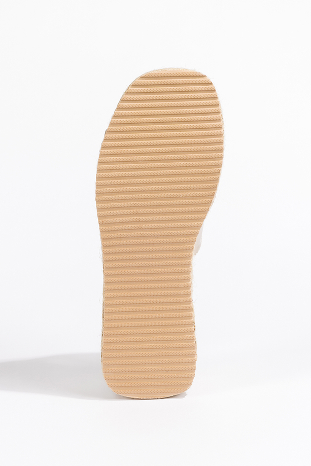 Złote klapki damskie espadryle na koturnie Carla 100-401