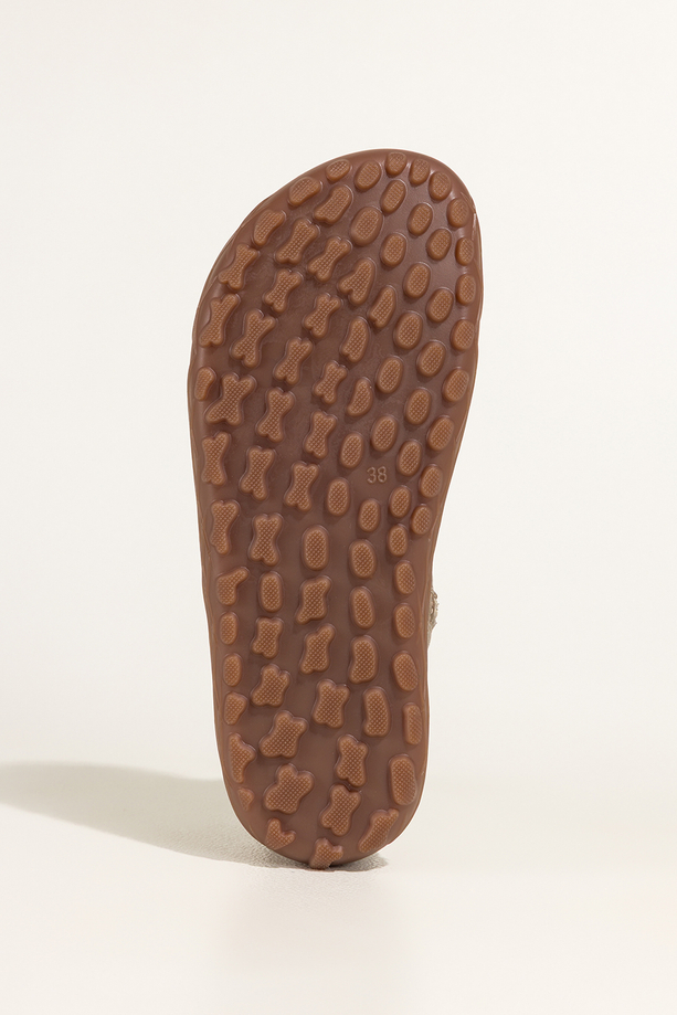 Ciemnobeżowe botki barefoot skórzane damskie szerokie na elastycznej płaskiej podeszwie złota ozdoba elastyczne sznurówki PRODUKT POLSKI Casu 69927