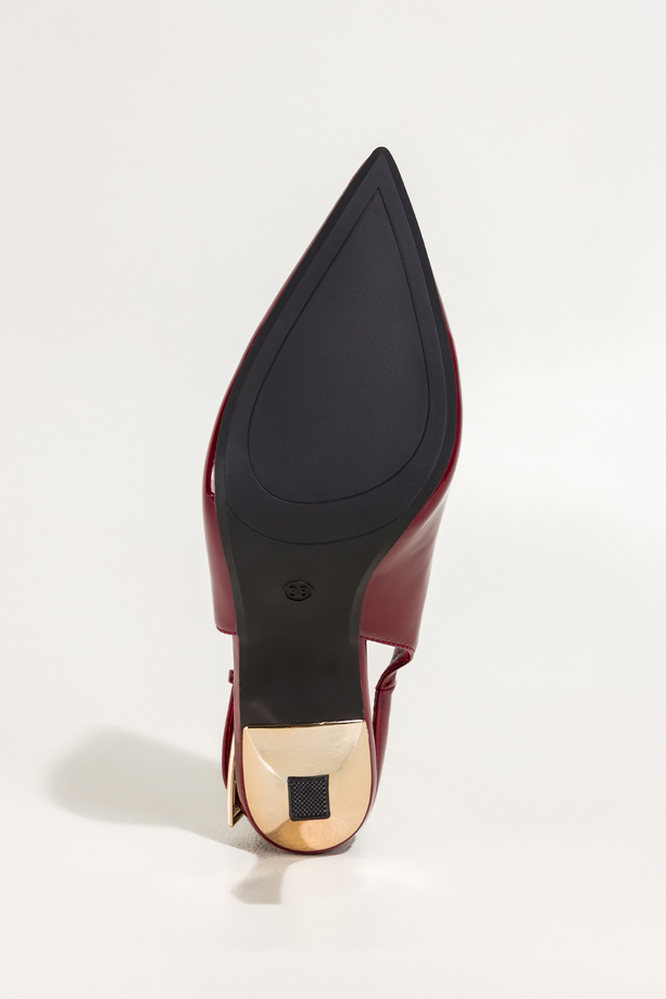 Bordowe czółenka damskie szpilki lakierowane odkryta pięta złoty obcas kieliszek Carla OV883K