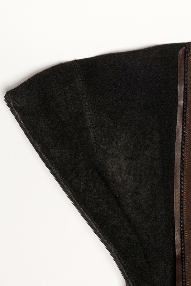 Czekoladowe kozaki skórzane damskie kowbojki na szerokim ściętym klocku pasek ze srebrną klamerką PRODUKT POLSKI Casu 29843