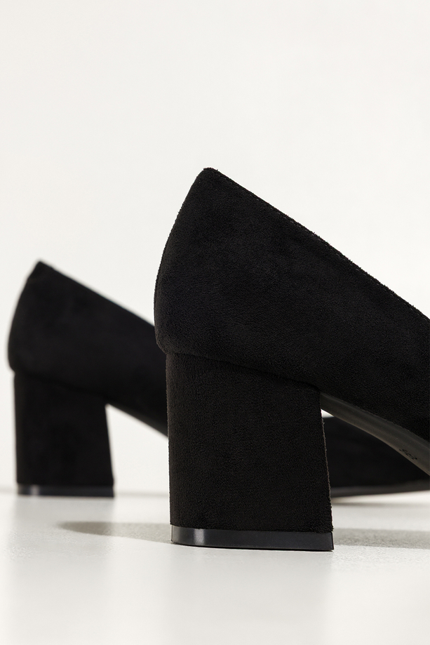 Czarne czółenka damskie Sergio Leone na niskim obcasie skórzana wkładka KY588