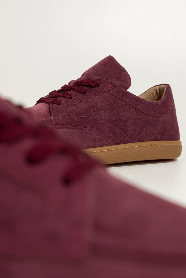 Bordowe półbuty barefoot skórzane zamszowe damskie szerokie na elastycznej płaskiej podeszwie cholewka z przeszyciami sznurowane PRODUKT POLSKI Casu M8669