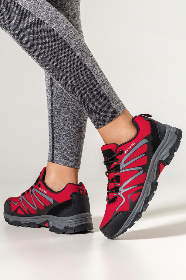 Czerwone buty trekkingowe damskie z czarnymi dodatkami sznurowane softshell Casu B2111-4