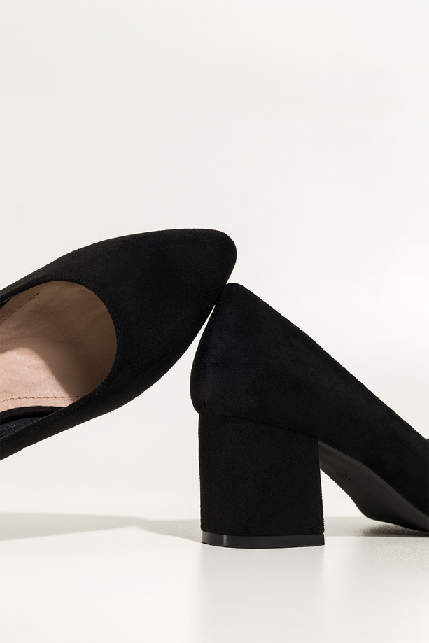 Czarne czółenka damskie Sergio Leone na niskim obcasie skórzana wkładka KY588