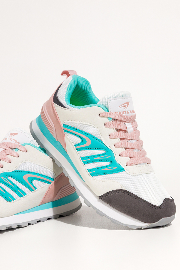 Białe sneakersy damskie buty sportowe na żłobionej podeszwie sznurowane niebieskie wstawki Casu 7398-89D