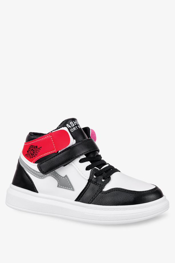 Czarne buty sportowe na rzep Casu 7-3-22-M