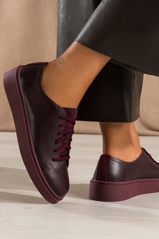 Bordowe trampki skórzane damskie sneakersy na platformie sznurowane PRODUKT POLSKI Casu 8855