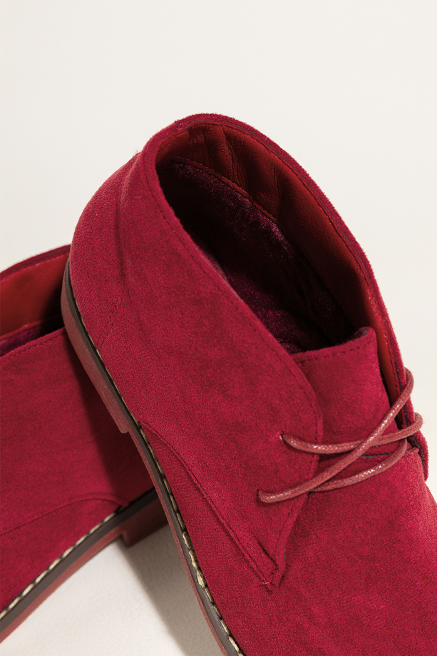 Czerwone botki damskie na płaskiej podeszwie z przeszyciami sznurowane Casu 8997-5