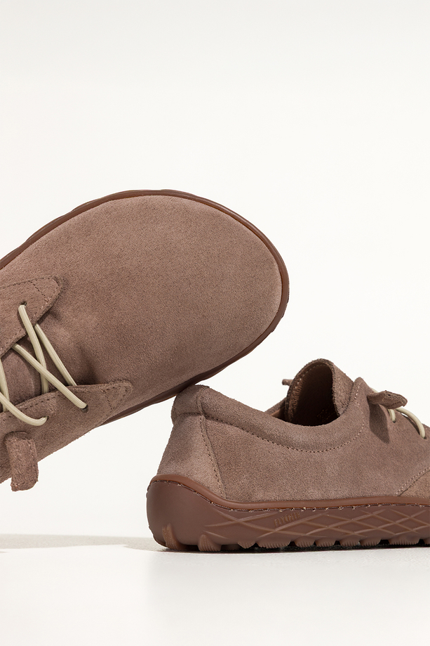 Beżowe buty barefoot skórzane damskie szerokie na elastycznej płaskiej podeszwie elastyczne jasnobeżowe sznurówki PRODUKT POLSKI Casu 89810