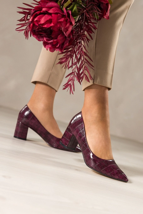 Bordowe czółenka damskie na słupku krokodyli wzór skórzana wkładka Casu D25WX3-R