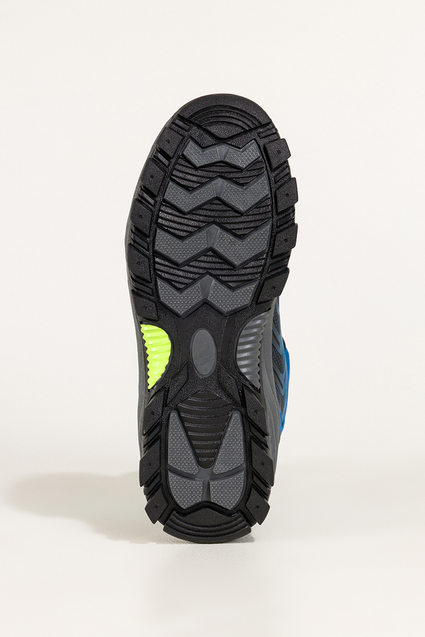 Niebieskie buty trekkingowe damskie softshell na bieżnikowanej podeszwie czarne wstawki sznurowane Carla EY82939-1