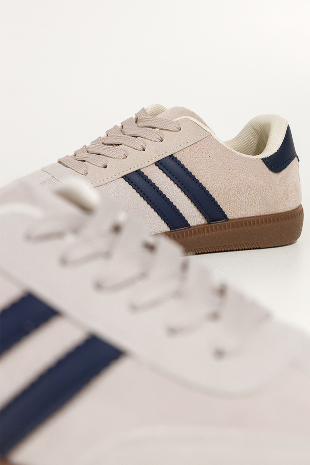 Beżowe sneakersy damskie buty sportowe na elastycznej podeszwie granatowe wstawki sznurowane Casu 22336-7