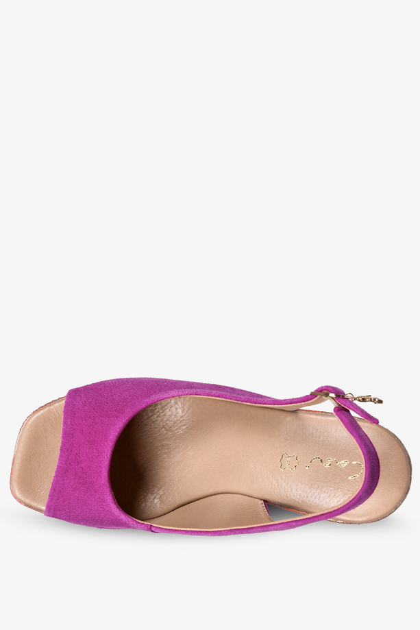 Fuksjowe sandały skórzane damskie na kolorowym koturnie z ozdobą PRODUKT POLSKI Casu 2336