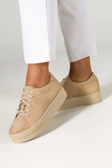 Beżowe sneakersy skórzane damskie creepersy sznurowane PRODUKT POLSKI Casu 2691